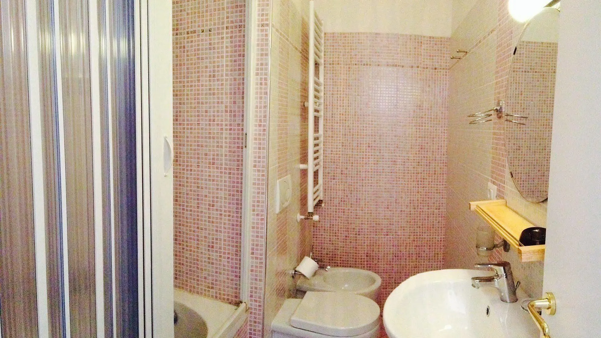 Casa Celeste Rome 2*,