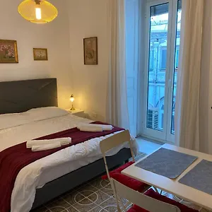 https://bb-san-domenico-maggiore.hotels-amalfi.com