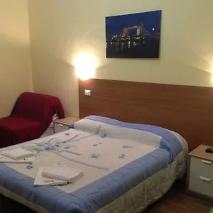 Le Charme House 2 Bed and breakfast